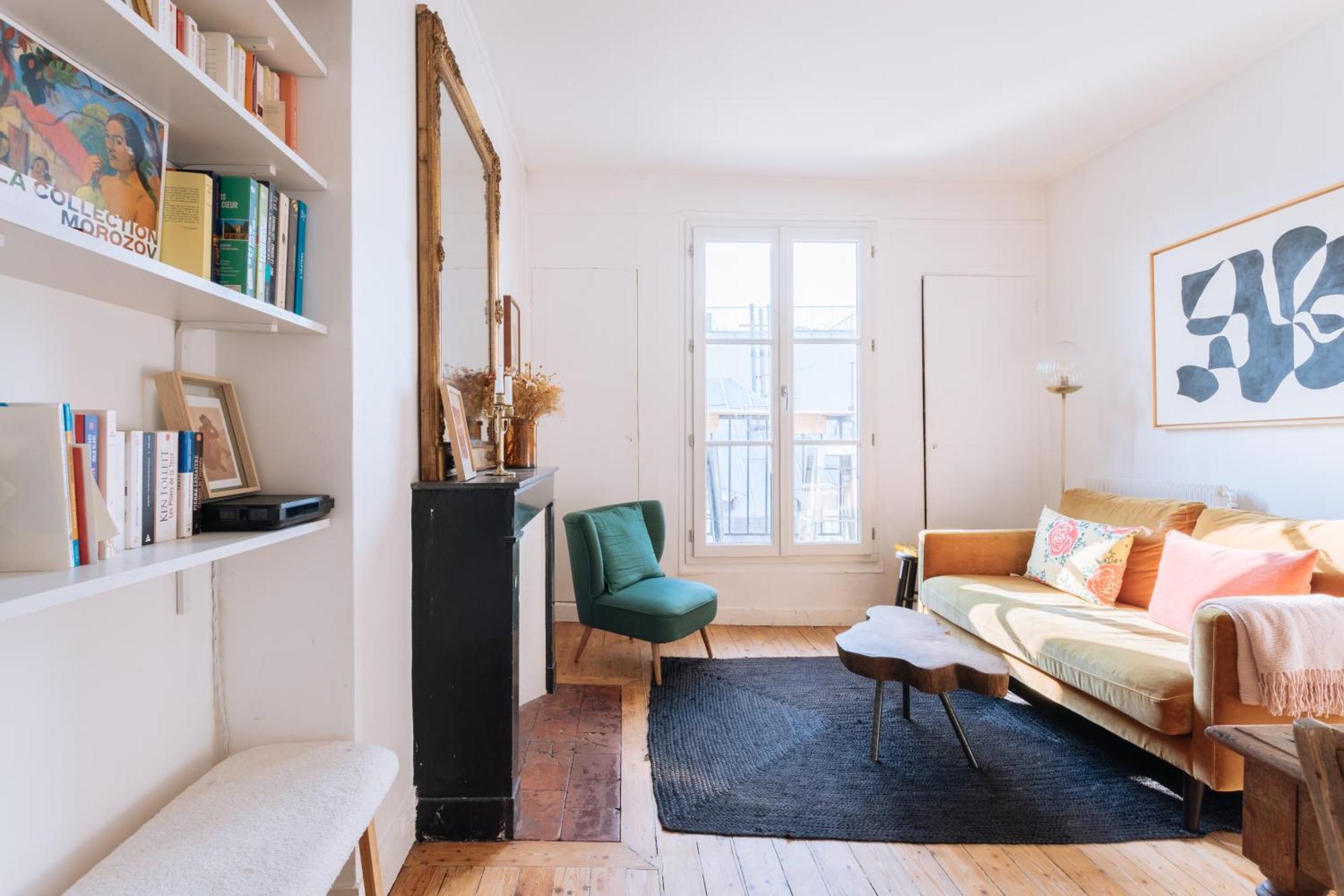 Ideally Located 2bd For 3 With Balcony&view