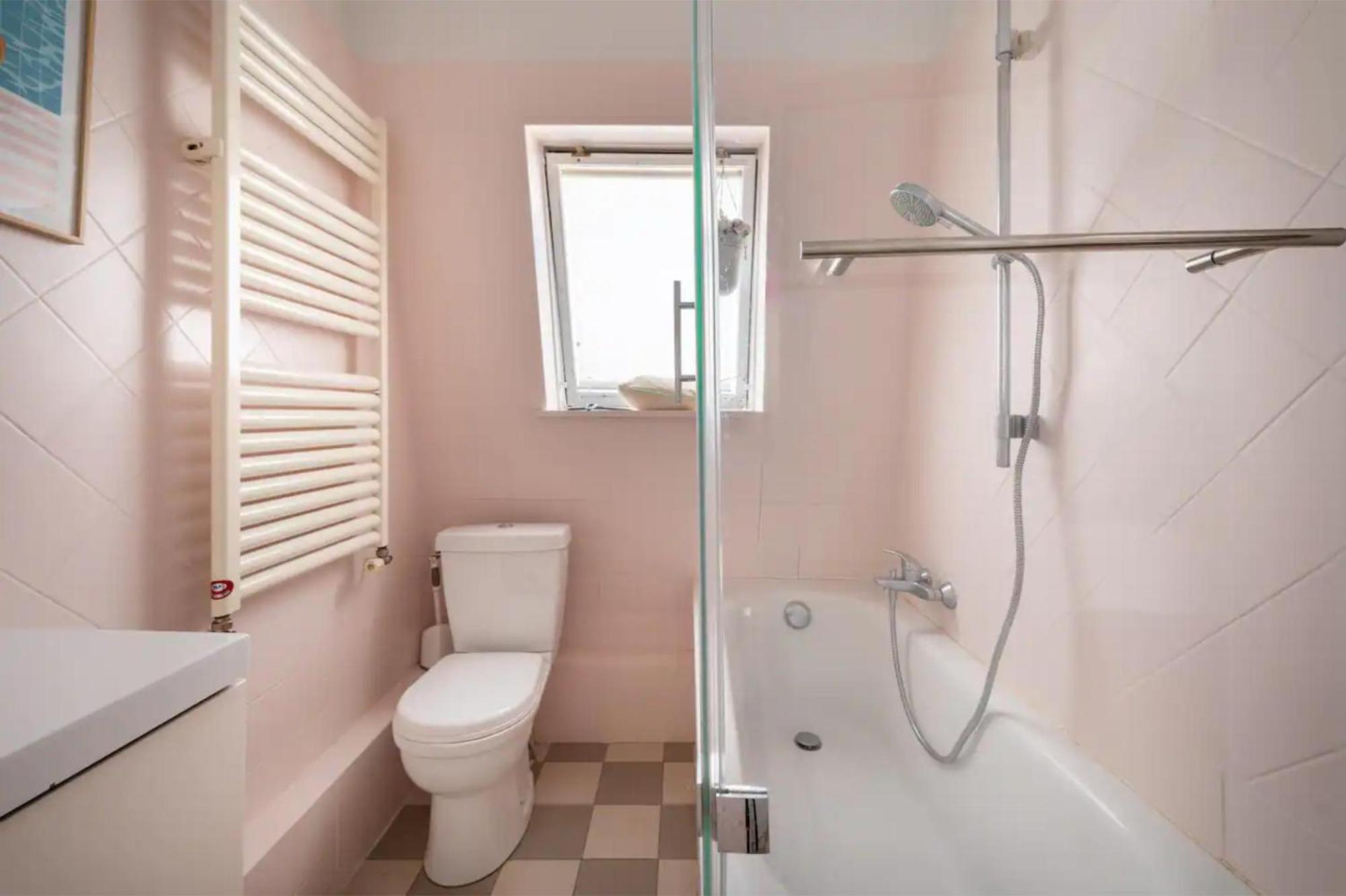Apartment Beautiful 1bd Parasian Batignolles