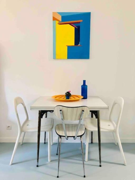 Studio, 11, Parc De Belleville *