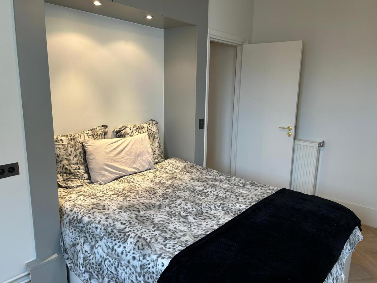 Luxueux Metro George V - Hermes - Champs-elysees - Arc De Triomphe Apartamento *