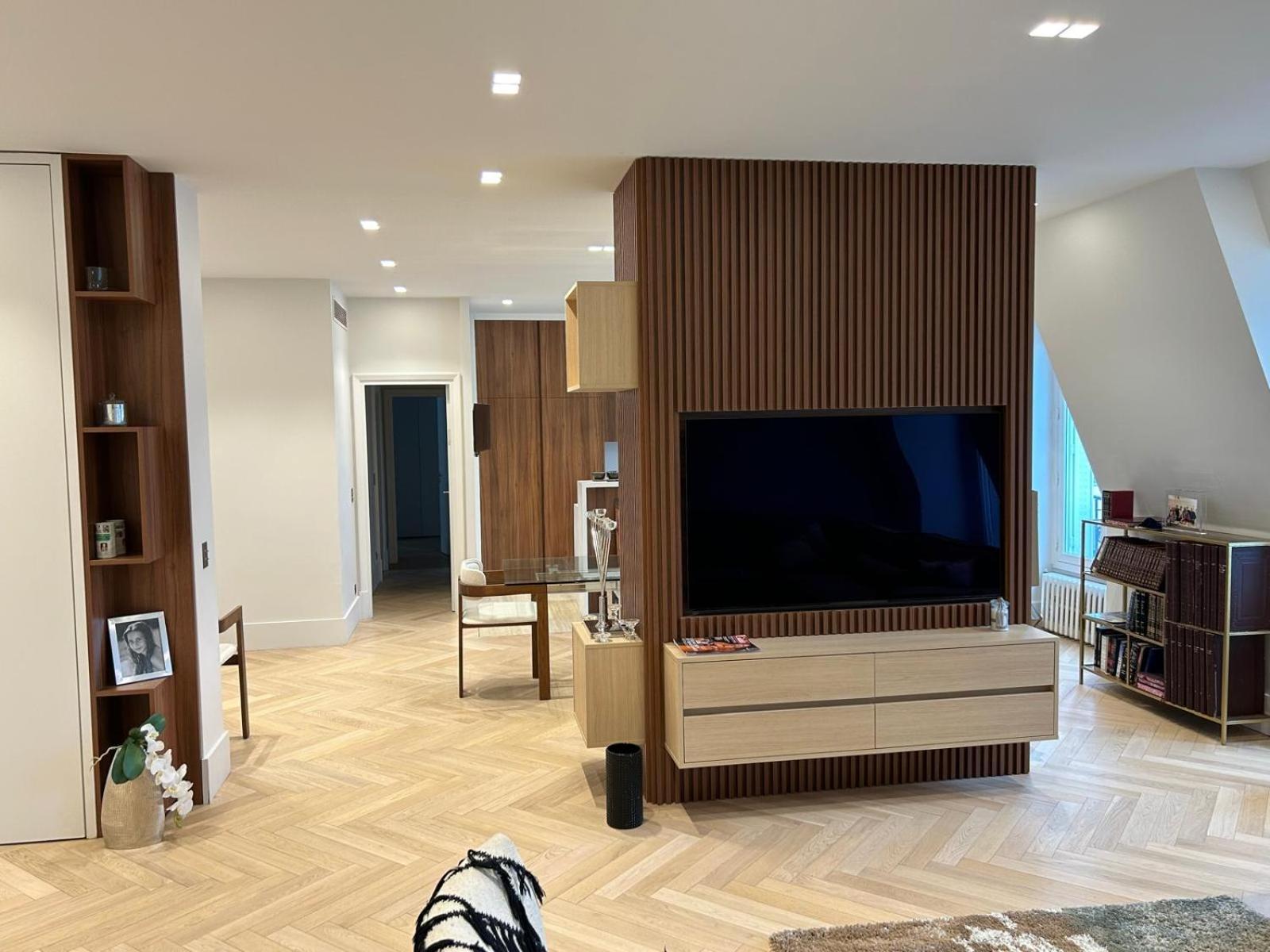 Apartamento Luxueux Metro George V - Hermes - Champs-elysees - Arc De Triomphe Paris