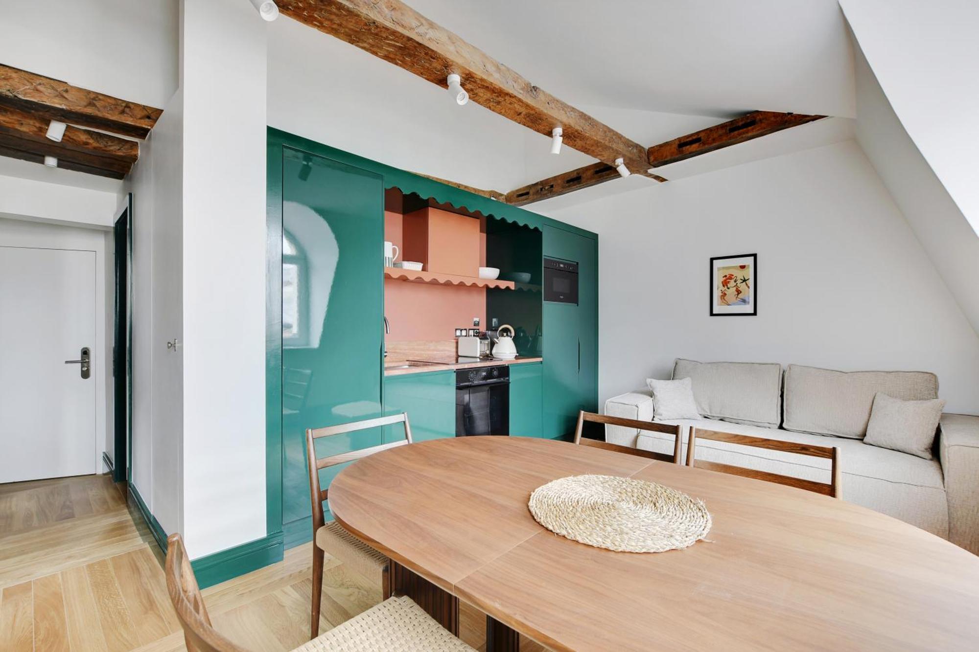 Apartment Collection Serviced In Notre Dame - Rue Savoie Paris