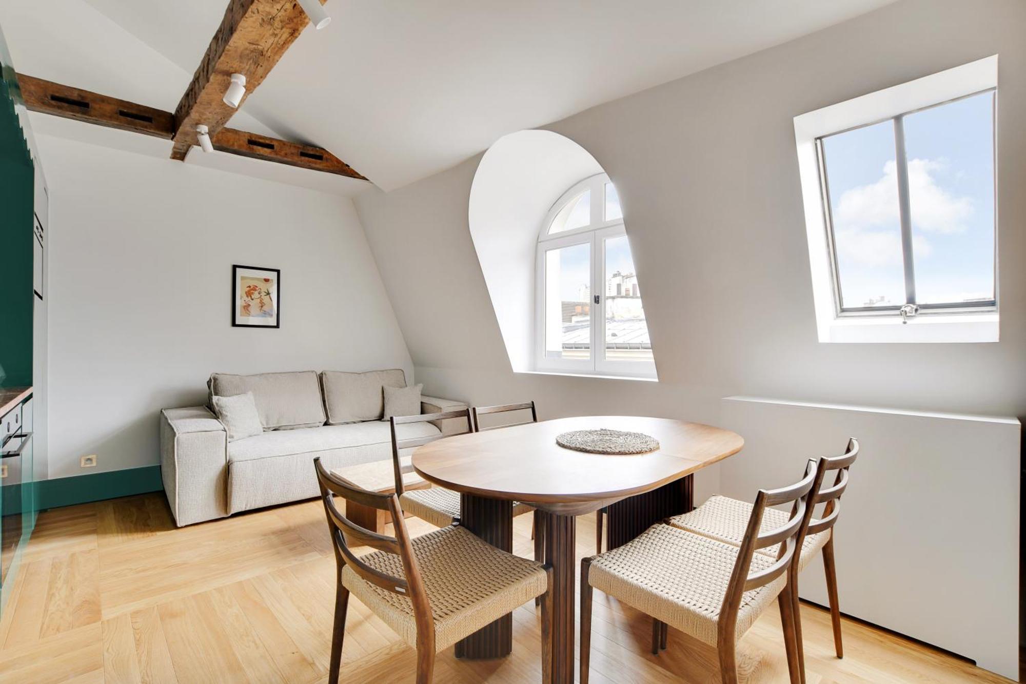 Collection Serviced In Notre Dame - Rue Savoie Apartment