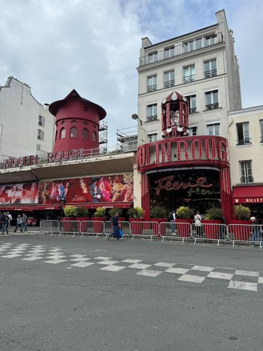 Au Moulin Rouge Apartamento *