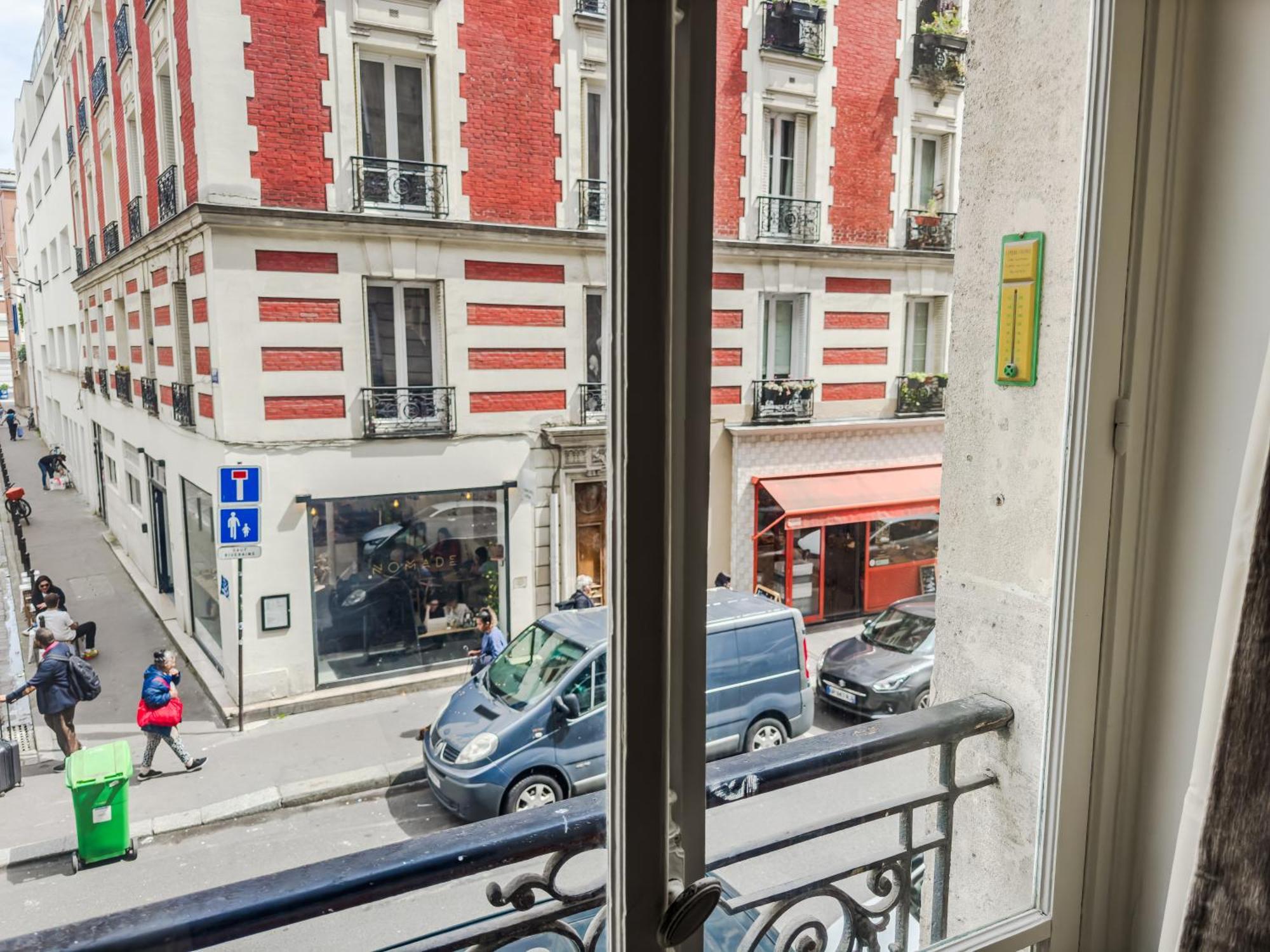 Apartment Penbed-2br- Lovely Parisian Near Bastille *