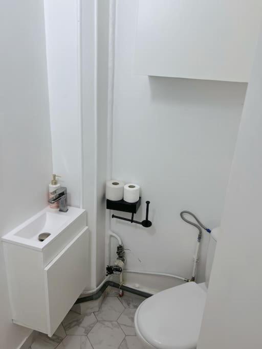 Apartment De Luxe Juste A Cote Des Champs-elysees Paris