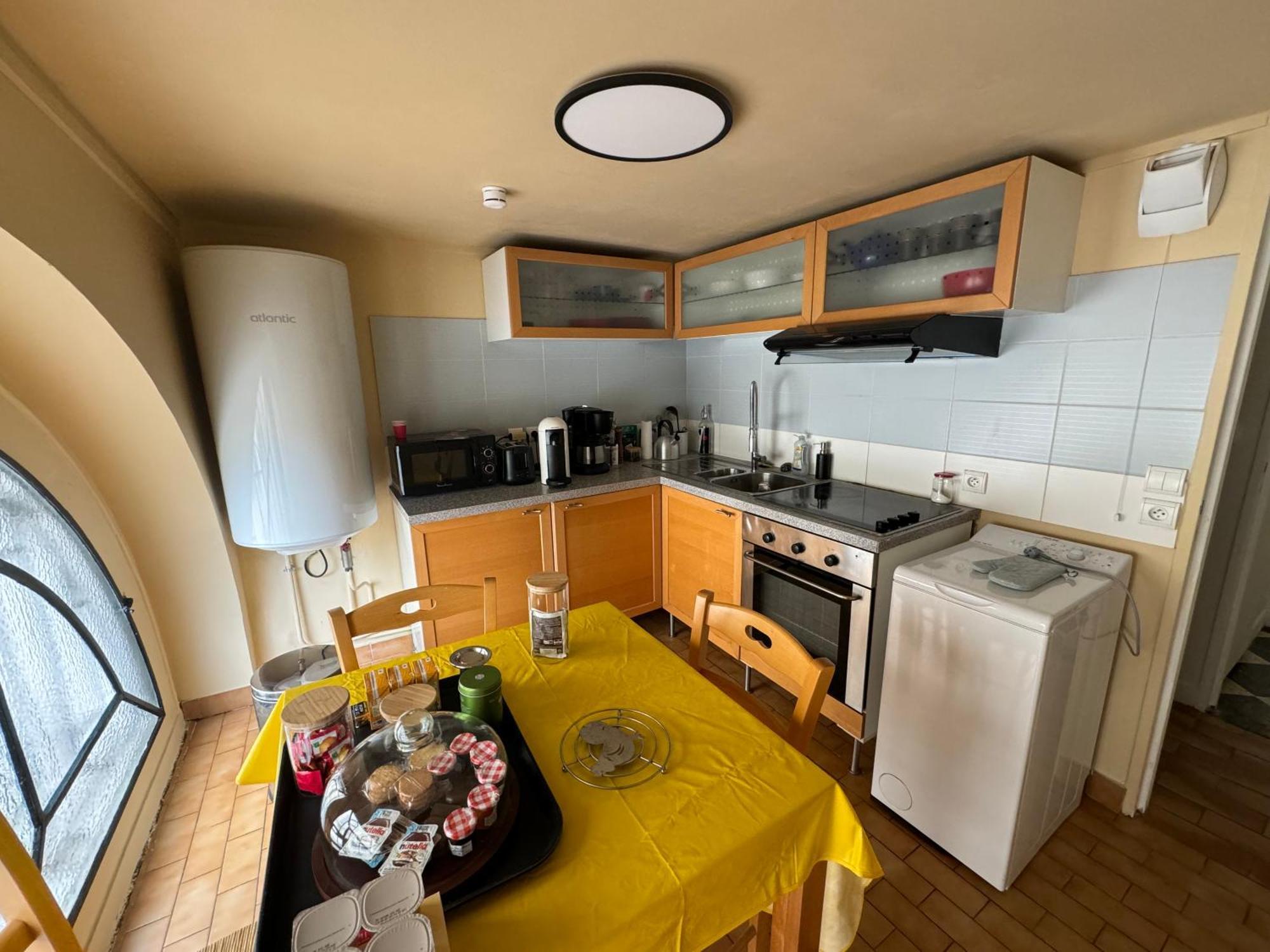 Pere Lachaise Apartment Paris