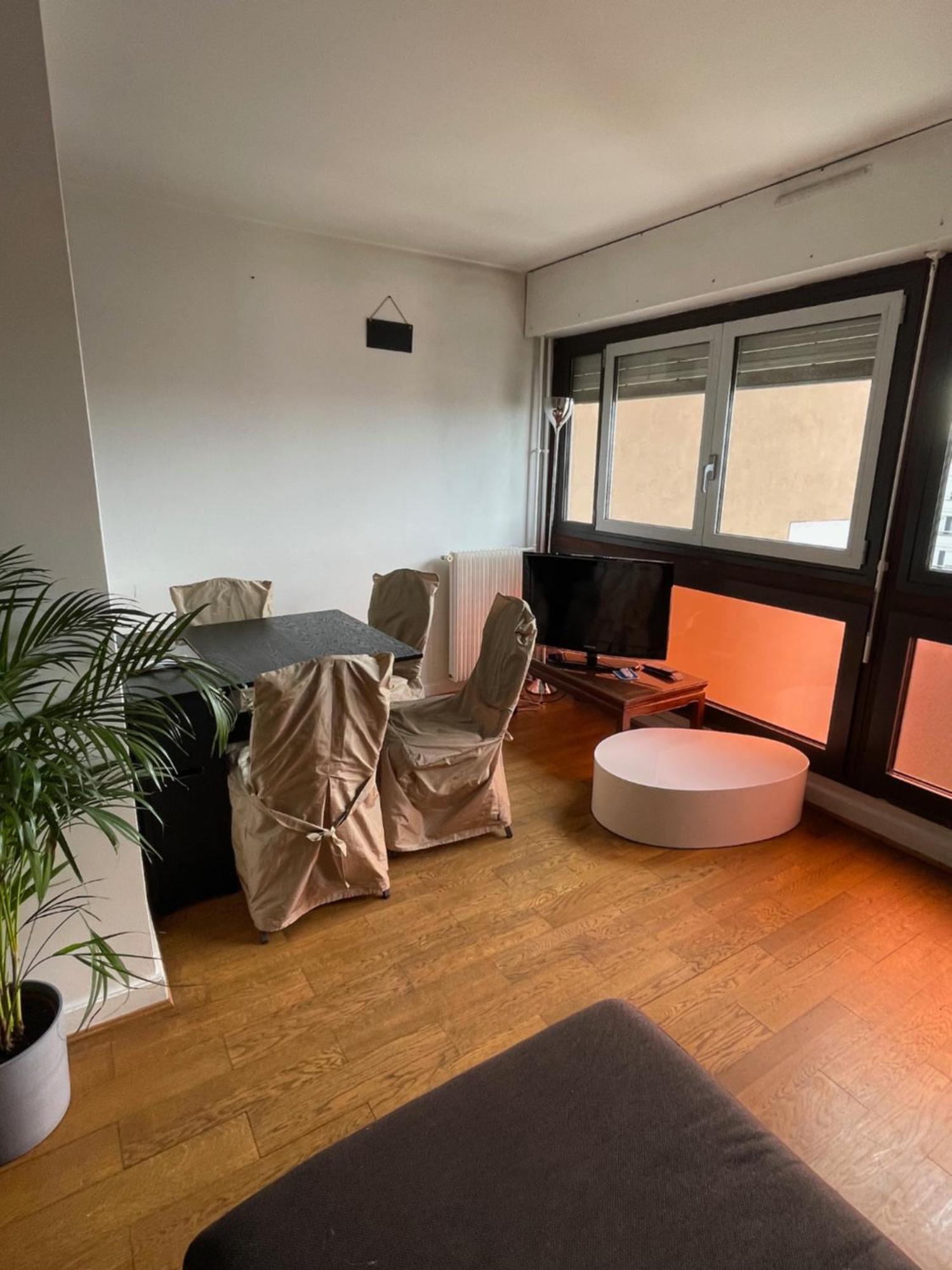 Lumineux 46m2 20e Apartment