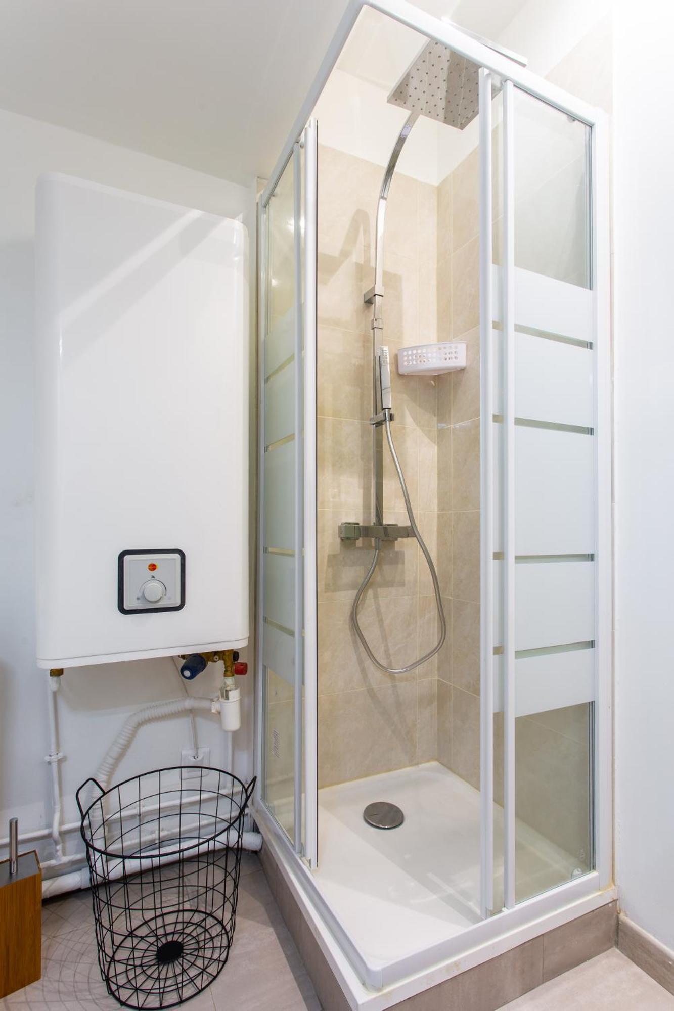Hsh - Studio Condamine Batignolles * Paris