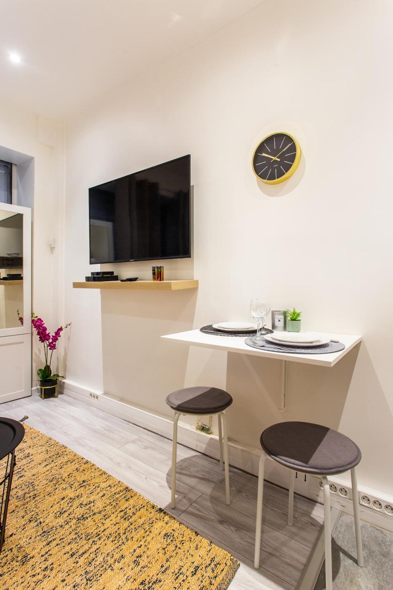 Apartment Hsh - Studio Condamine Batignolles Paris
