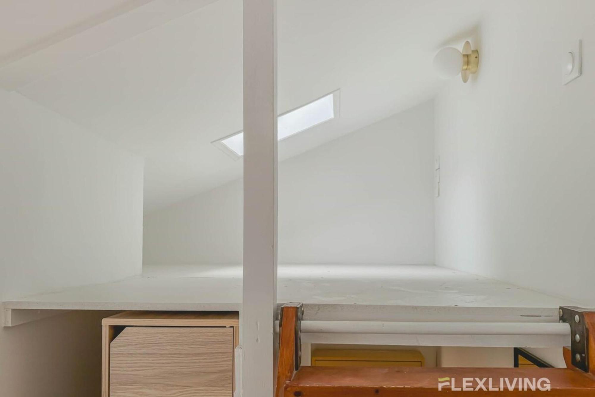 Apartment Flexliving - - St Dominique Paris