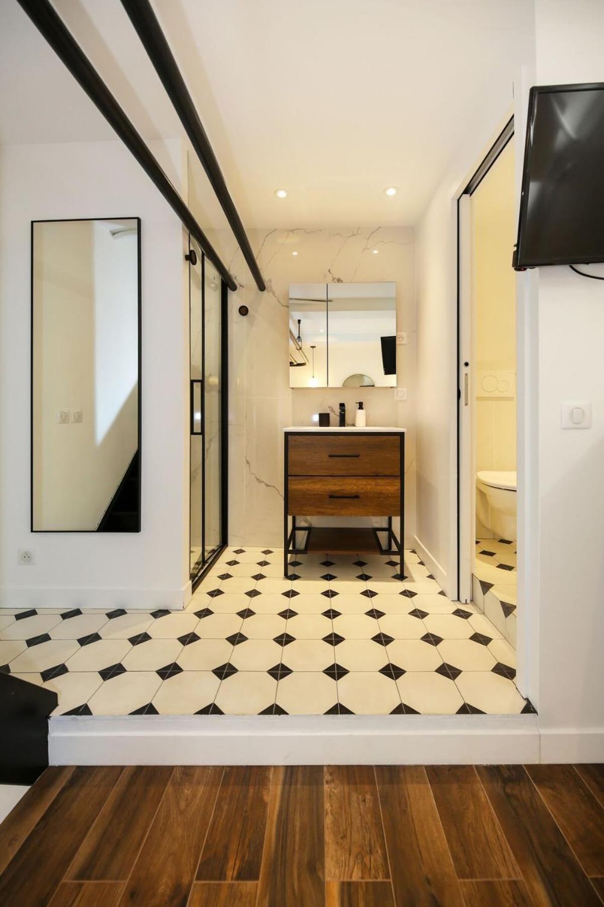Apartment Proche Des Celebres Puces De 4p *