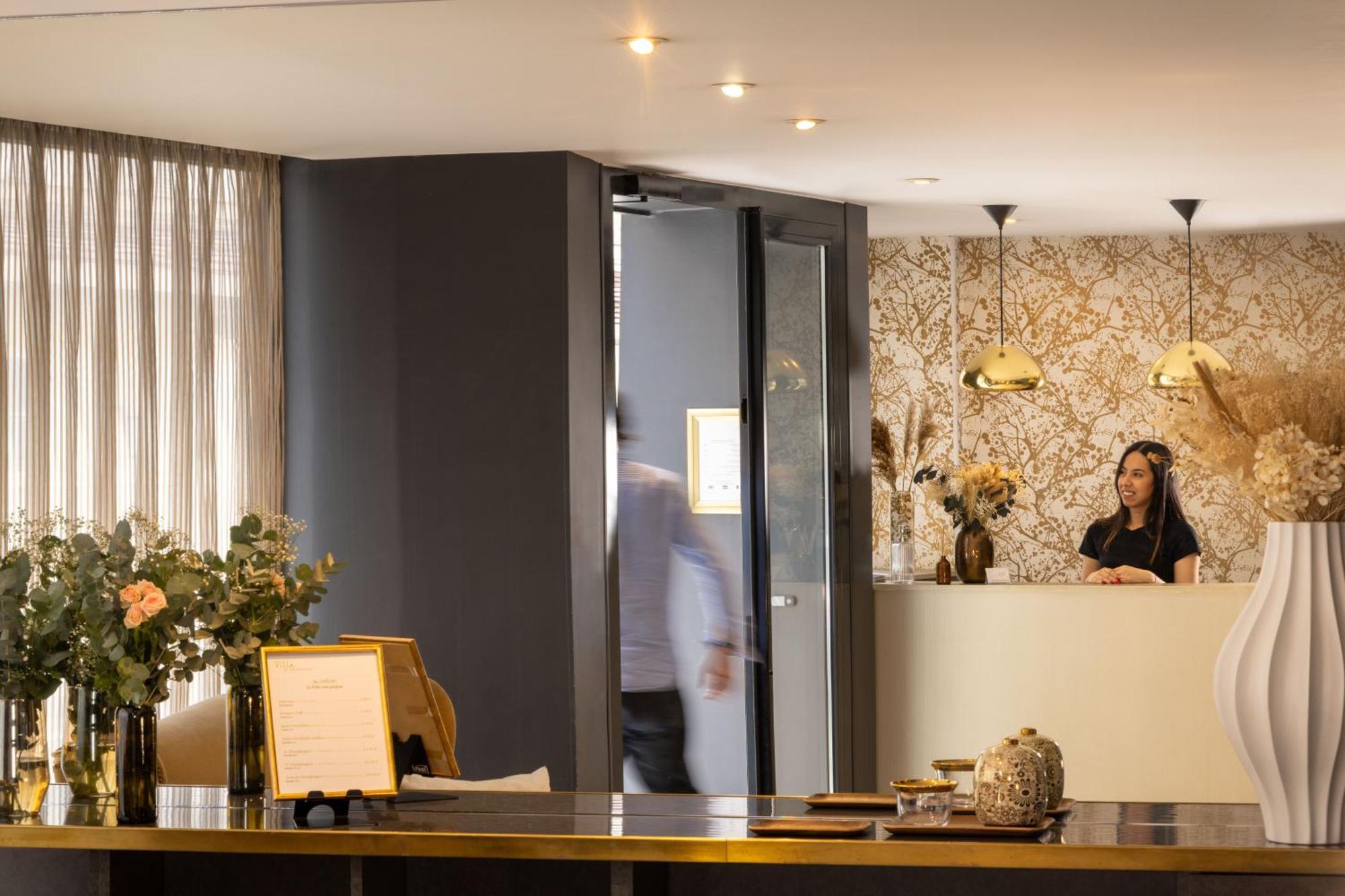Des Ambassadeurs Paris