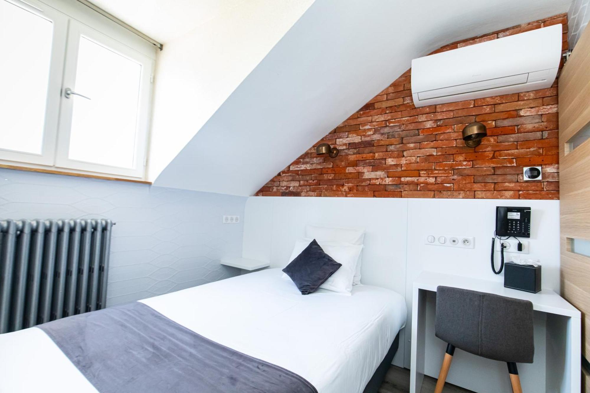 De Montparnasse Hotel 3*