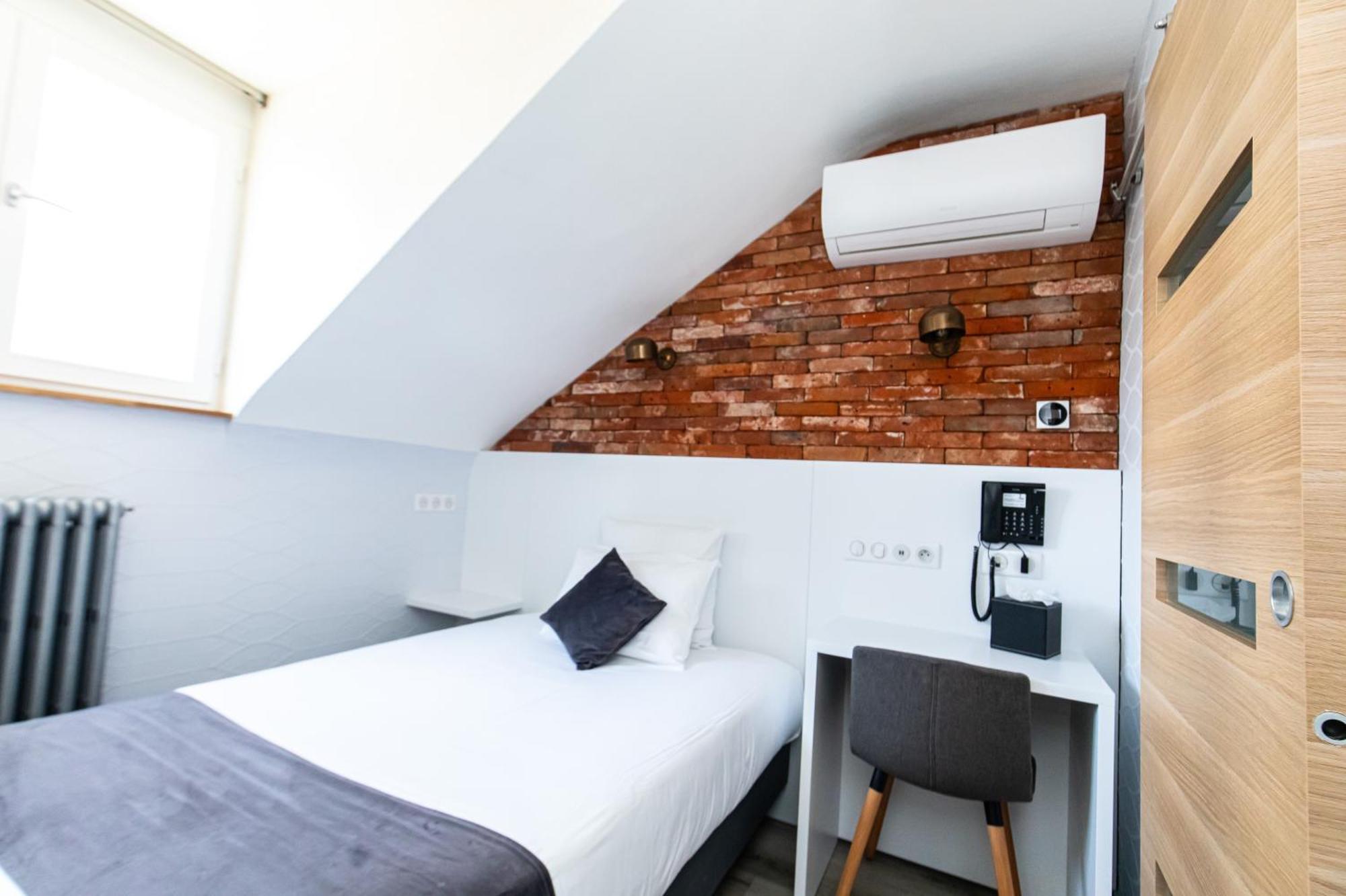 Hotel De Montparnasse 3*