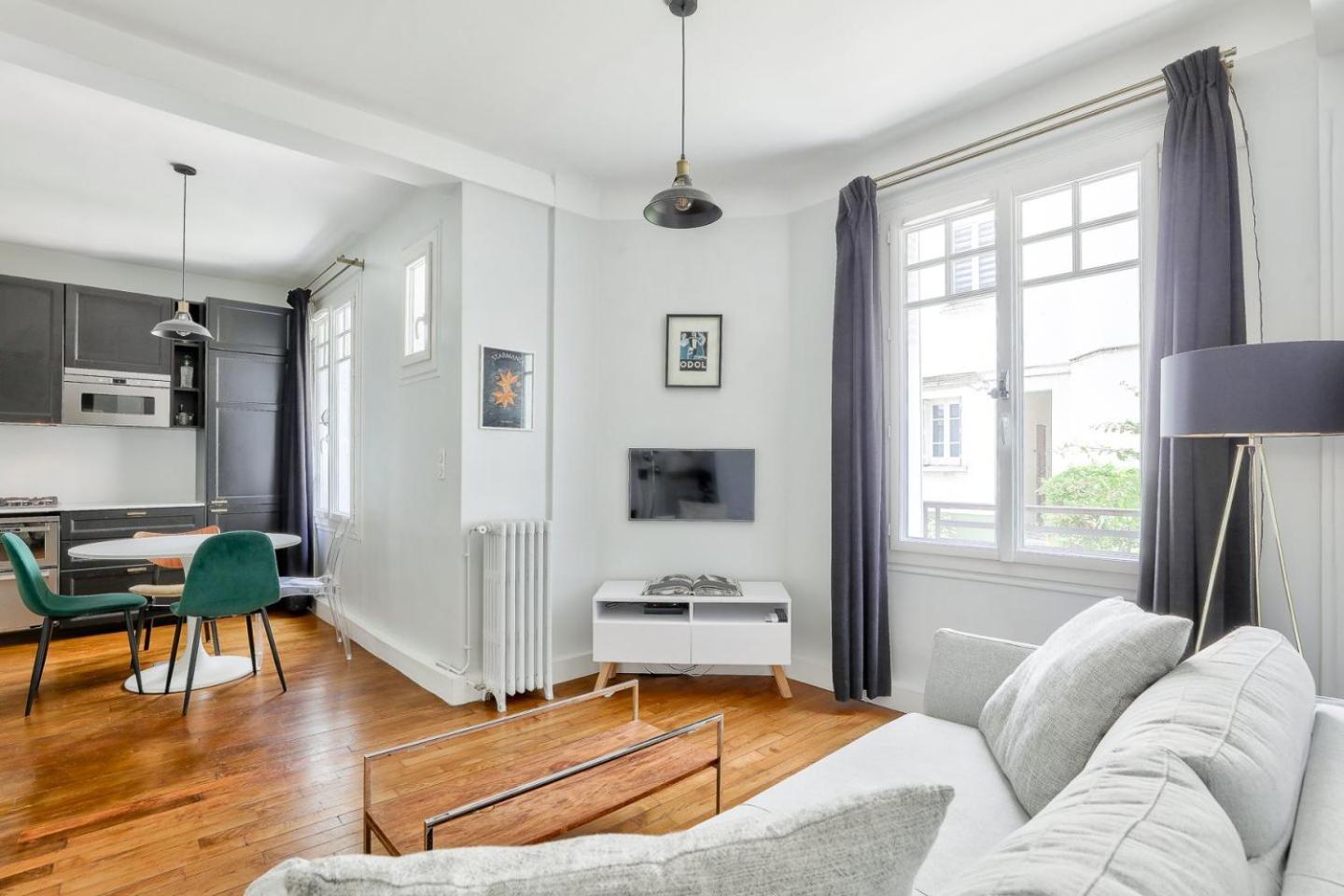 2 Pieces De Charme Bir-hakeim Tour Eiffel 2' Appartement