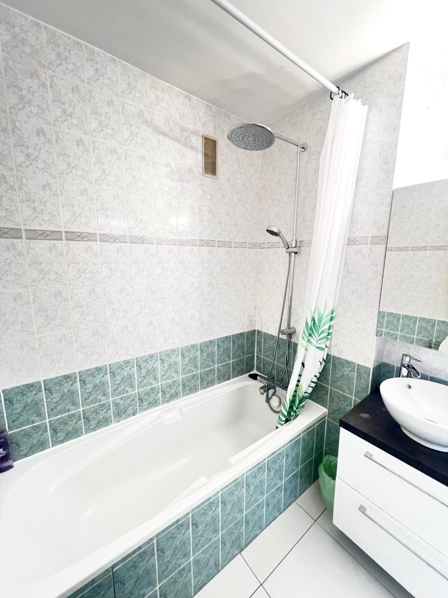 Appartement Like Arc De Triomphe, Champs Elysees, Tour Eiffel *