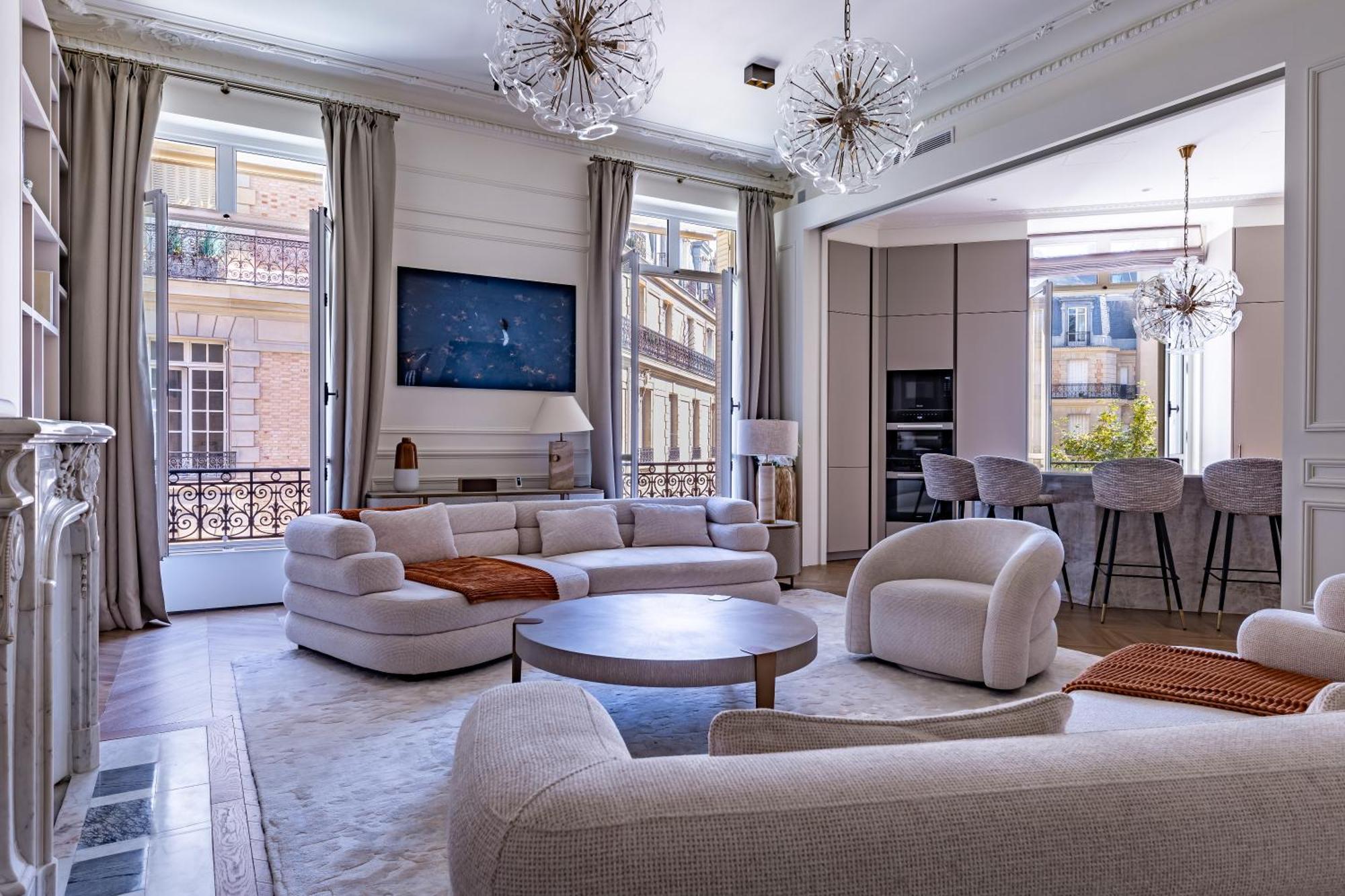 Apartment Avenue Montaigne - Champs Elysees