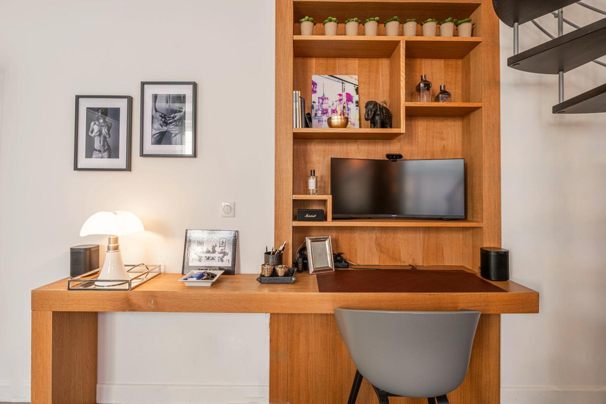 Apartamento 1min Walk From Champs Elysees - Avenue Montaigne - Ac - Self-checkin - Working Desk