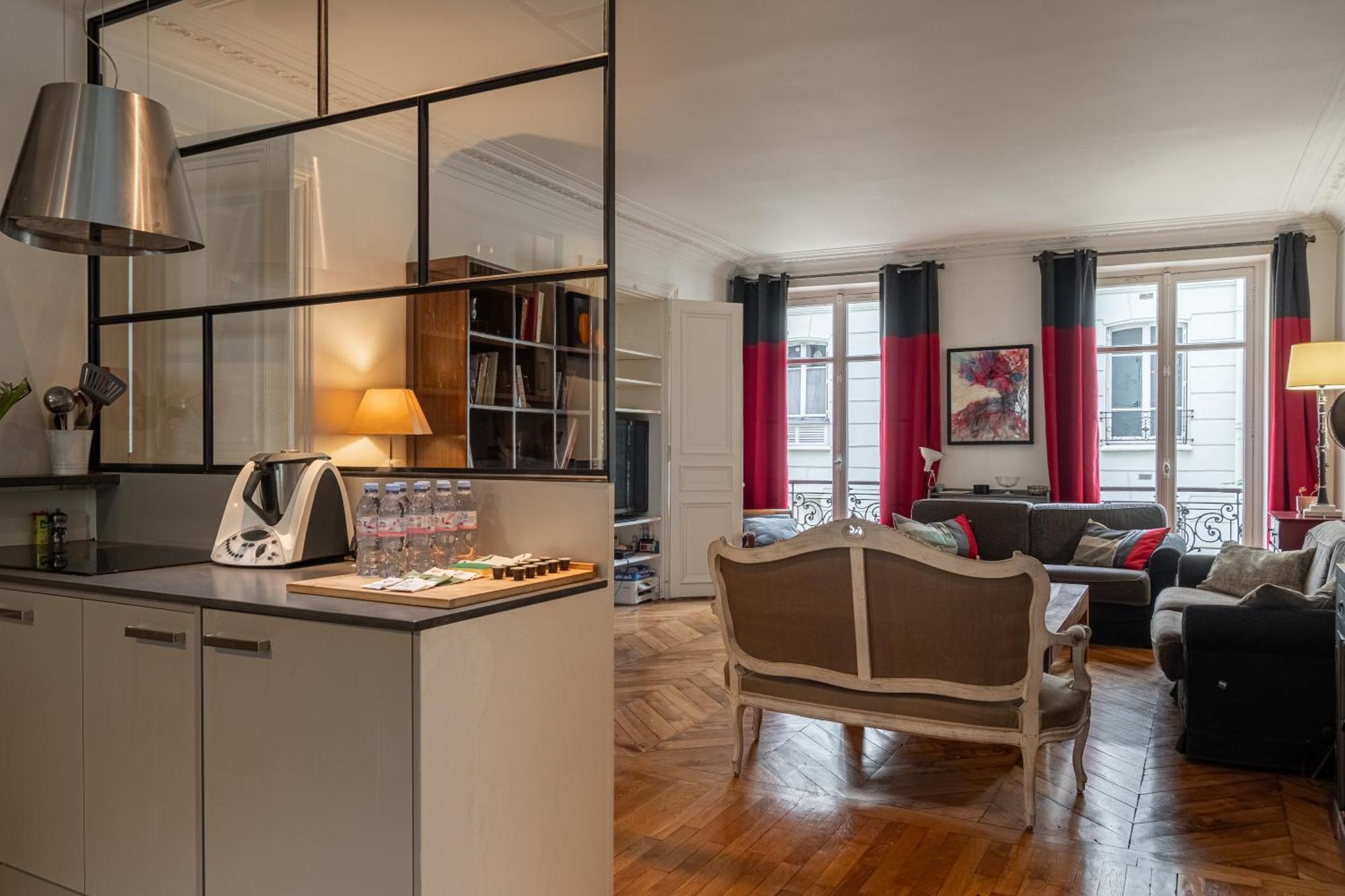 Montmartre - Sacre-coeur L Spacious - Luminous Apartment