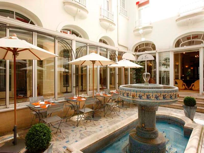California Champs Elysees Hotel Paris
