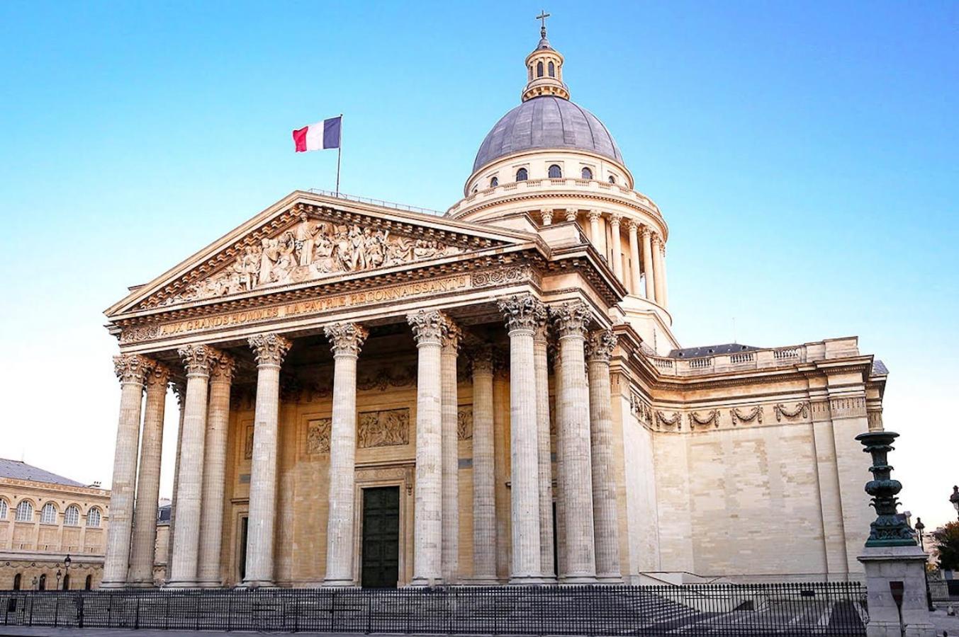 Superb Flat With Balcony - Near Notre-dame - 05 Paris