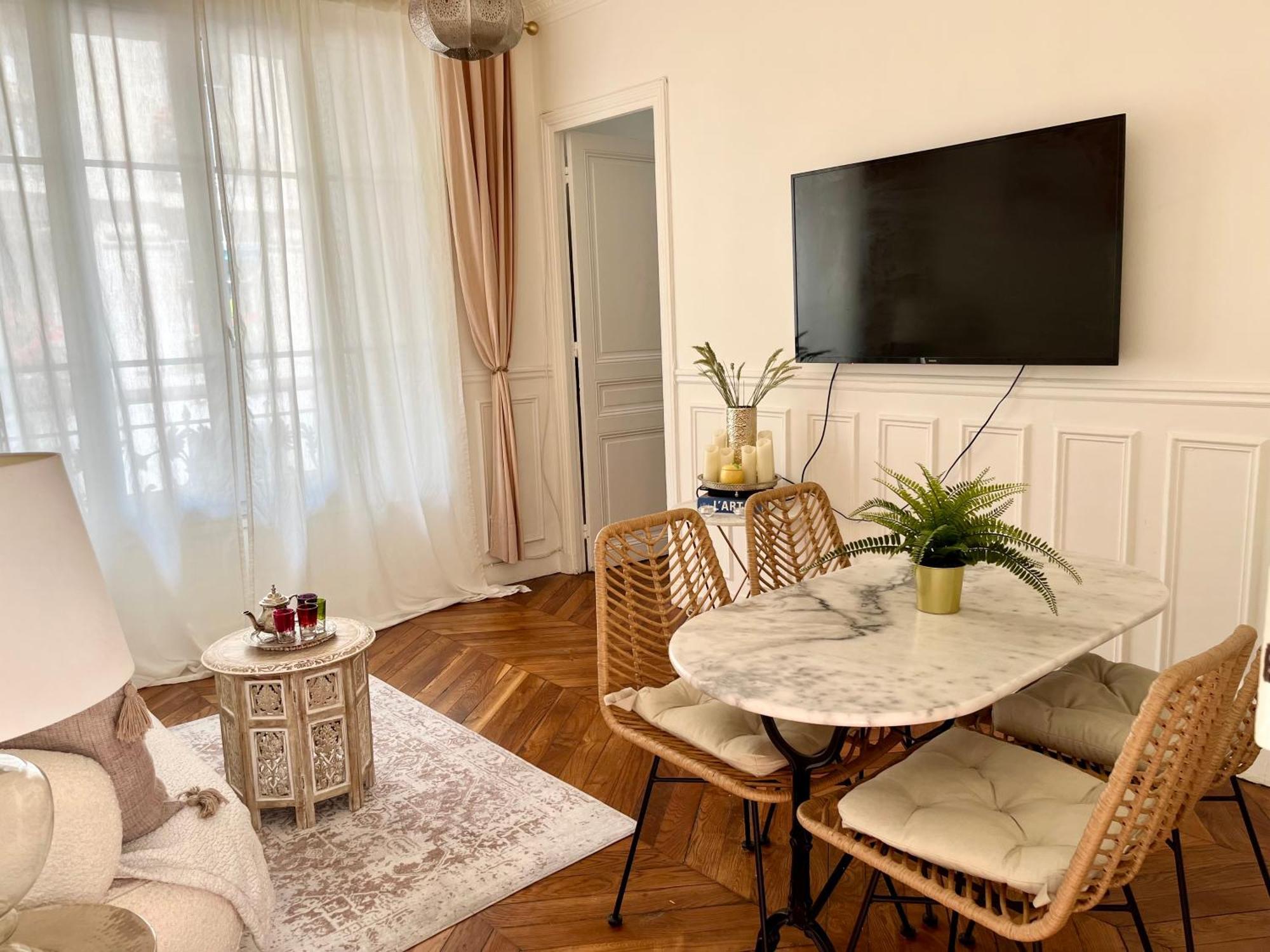 Appt De Charme - 15 Eme *