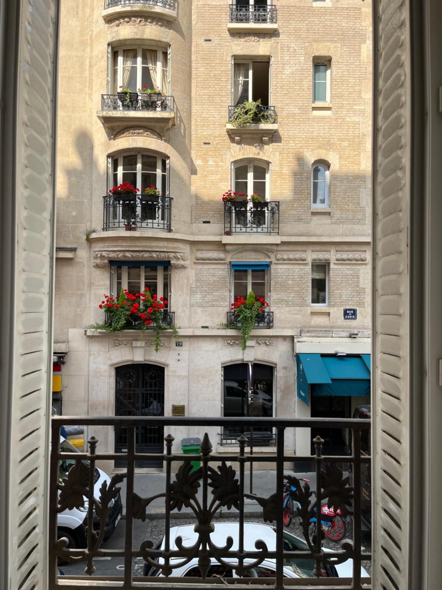 Apartment Appt De Charme - 15 Eme *