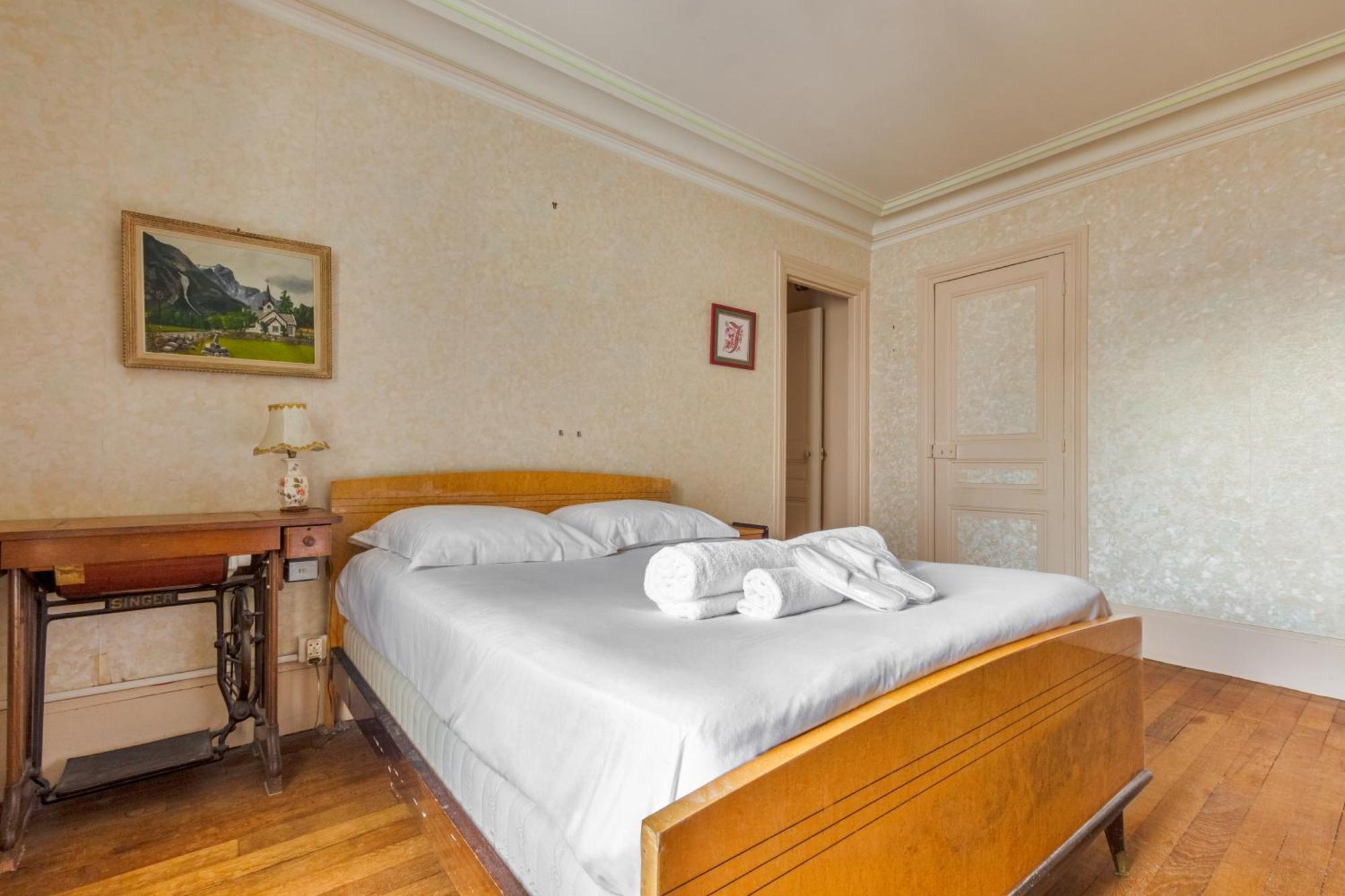 Chanzy-spacieux Familial Place De La Nation Paris