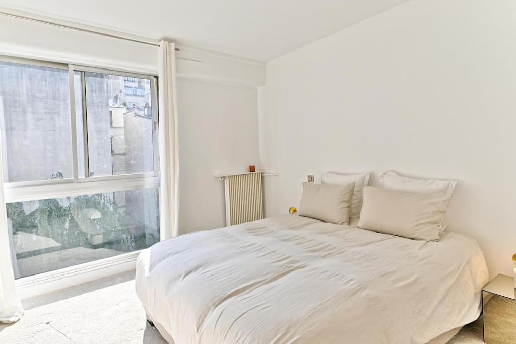 Apartment Spacieux Avec Balcon Le Bon Marche Paris