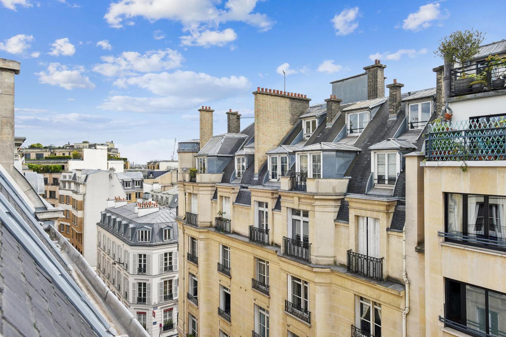 Avec Balcon L'arc De Triomphe Appartement