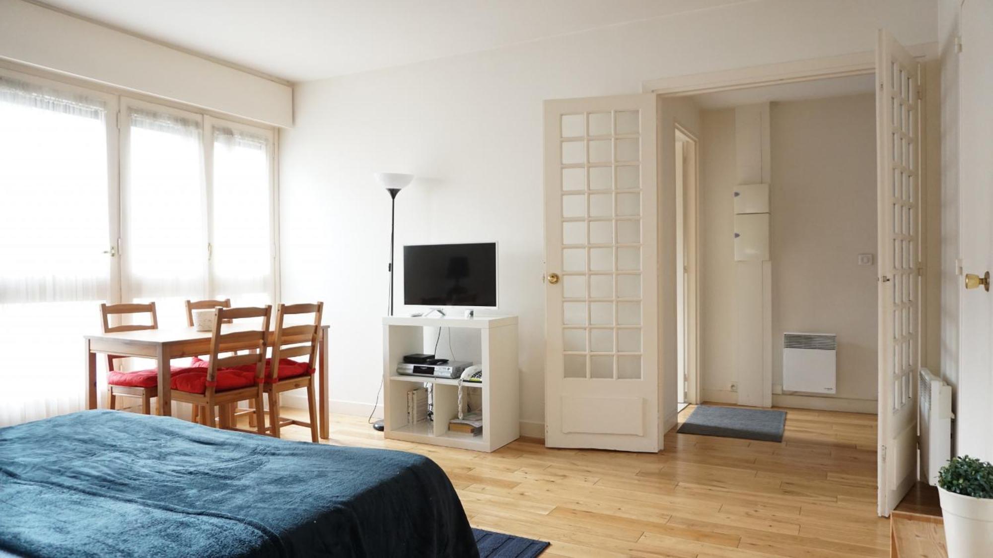 Apartment Rue Lauriston - 16 *