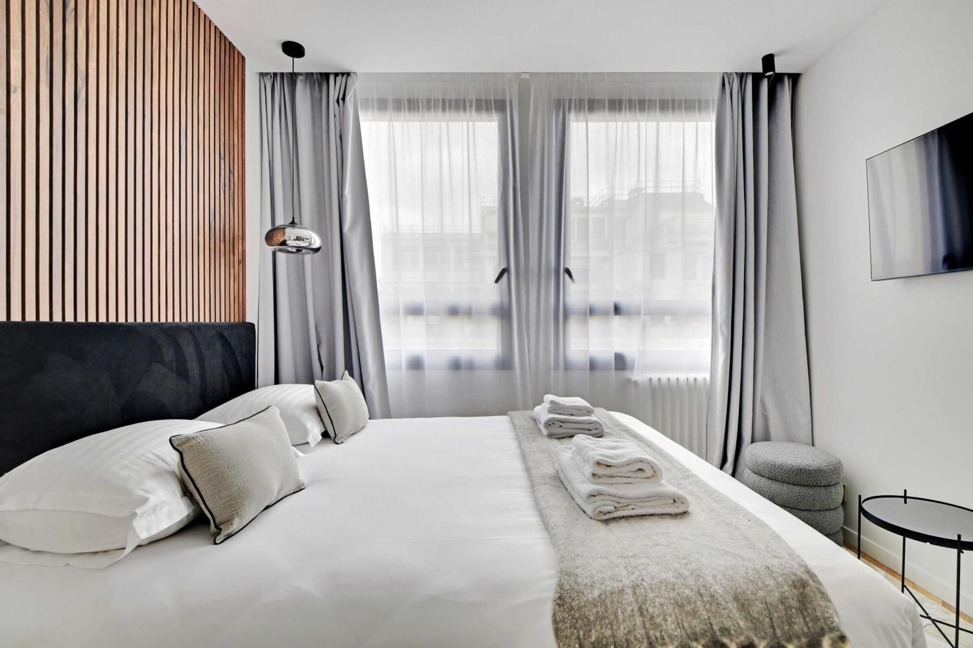 Elegant - 3br-8p - Champs-elysees