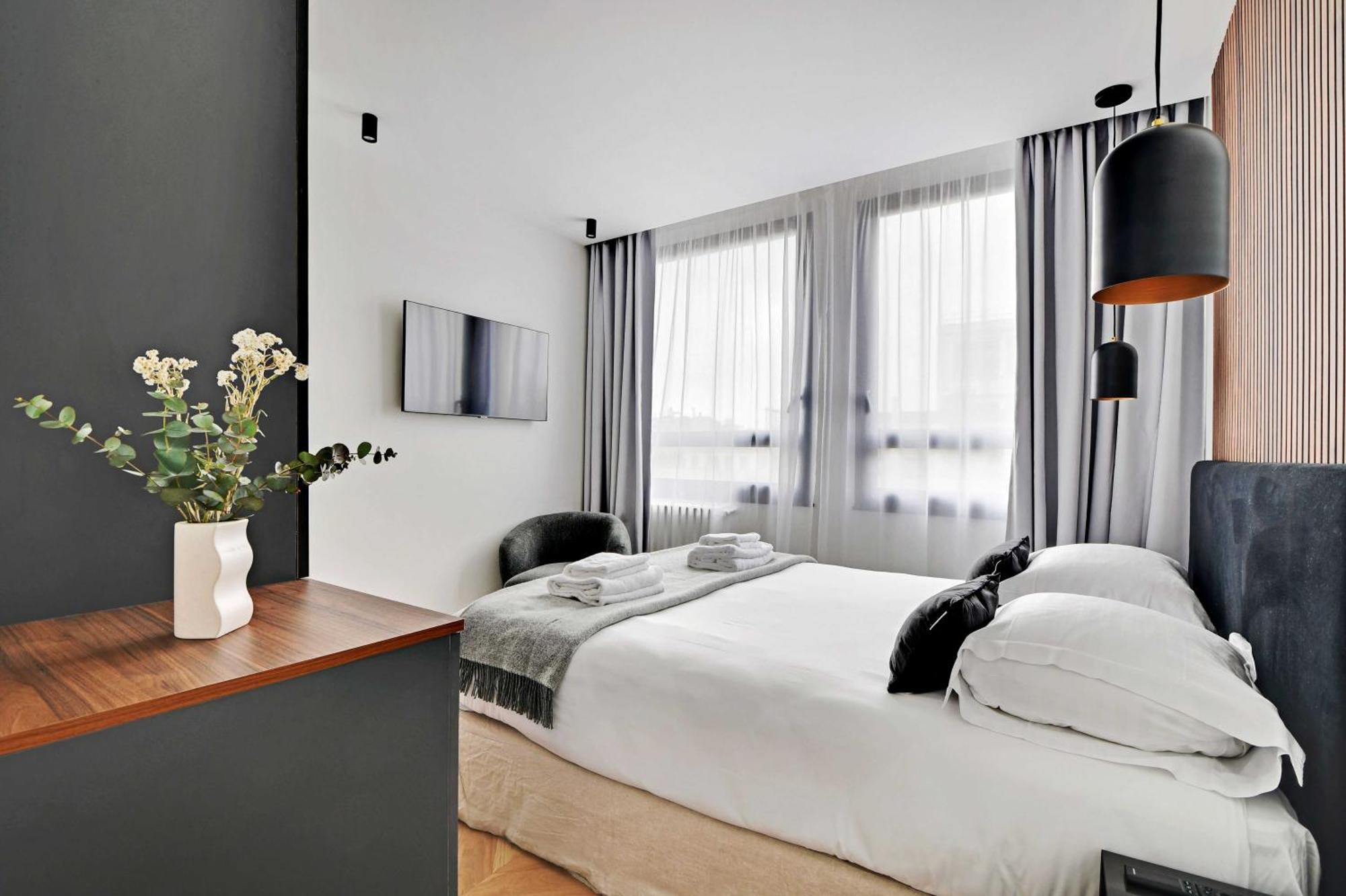 Elegant - 3br-8p - Champs-elysees