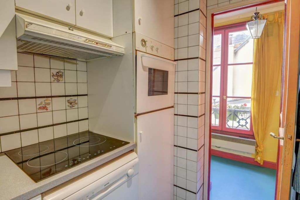 Coeur Authentique Apartment Paris