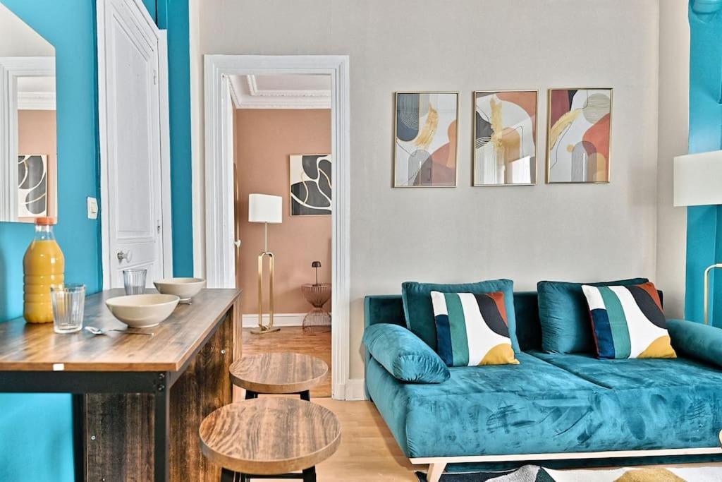 Cosy Et Colore Au Coeur De Appartement