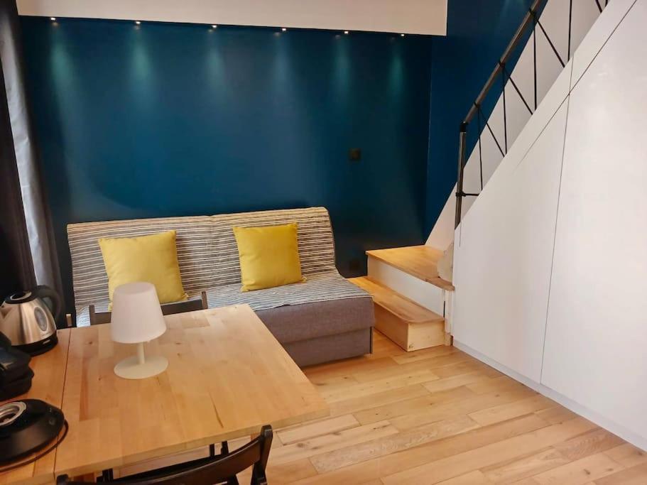 Appartement Joli Studio 18m2 En Plein Coeur Du Marais A ! *