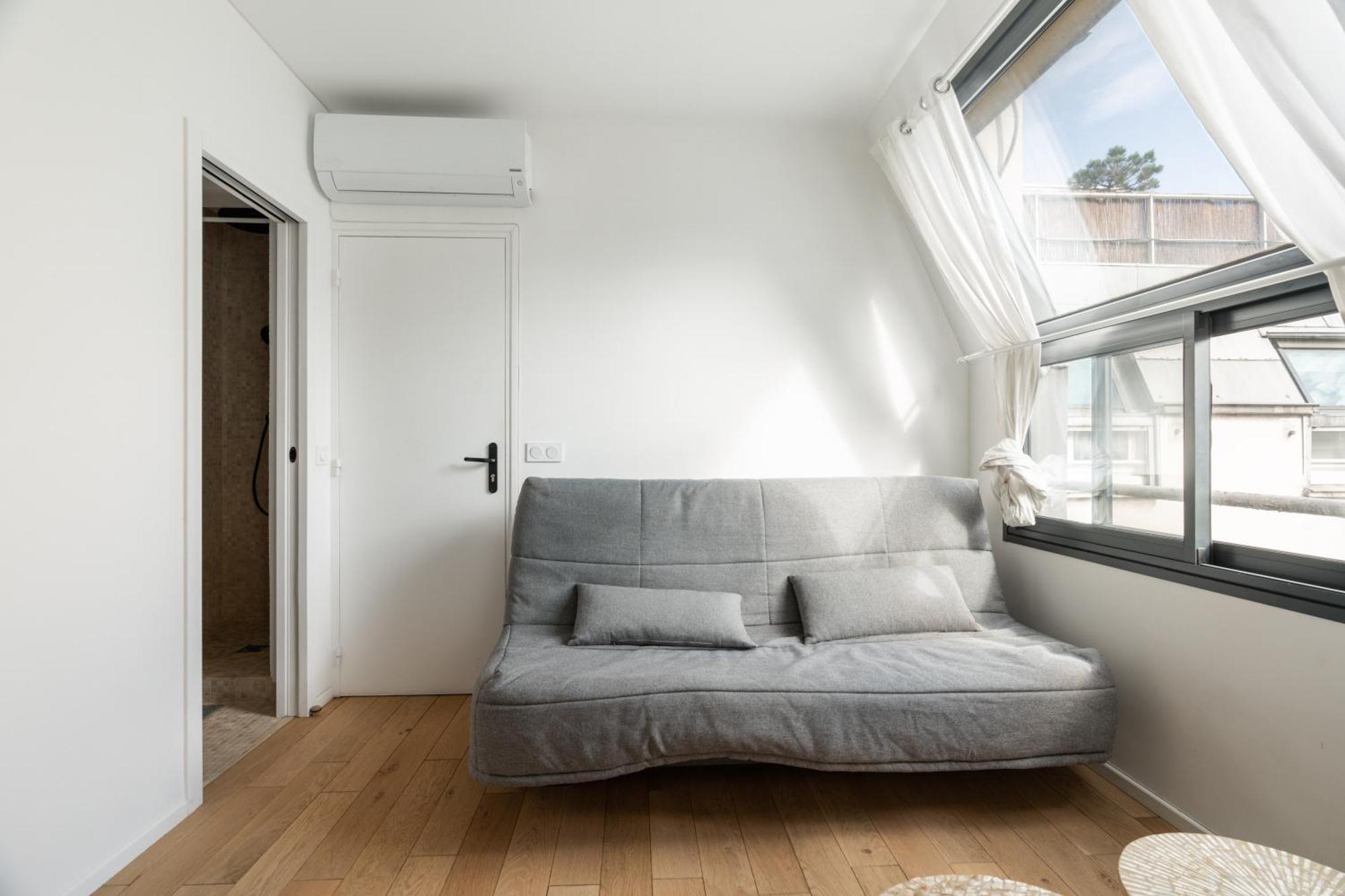 A Cosy Near Trocadero
