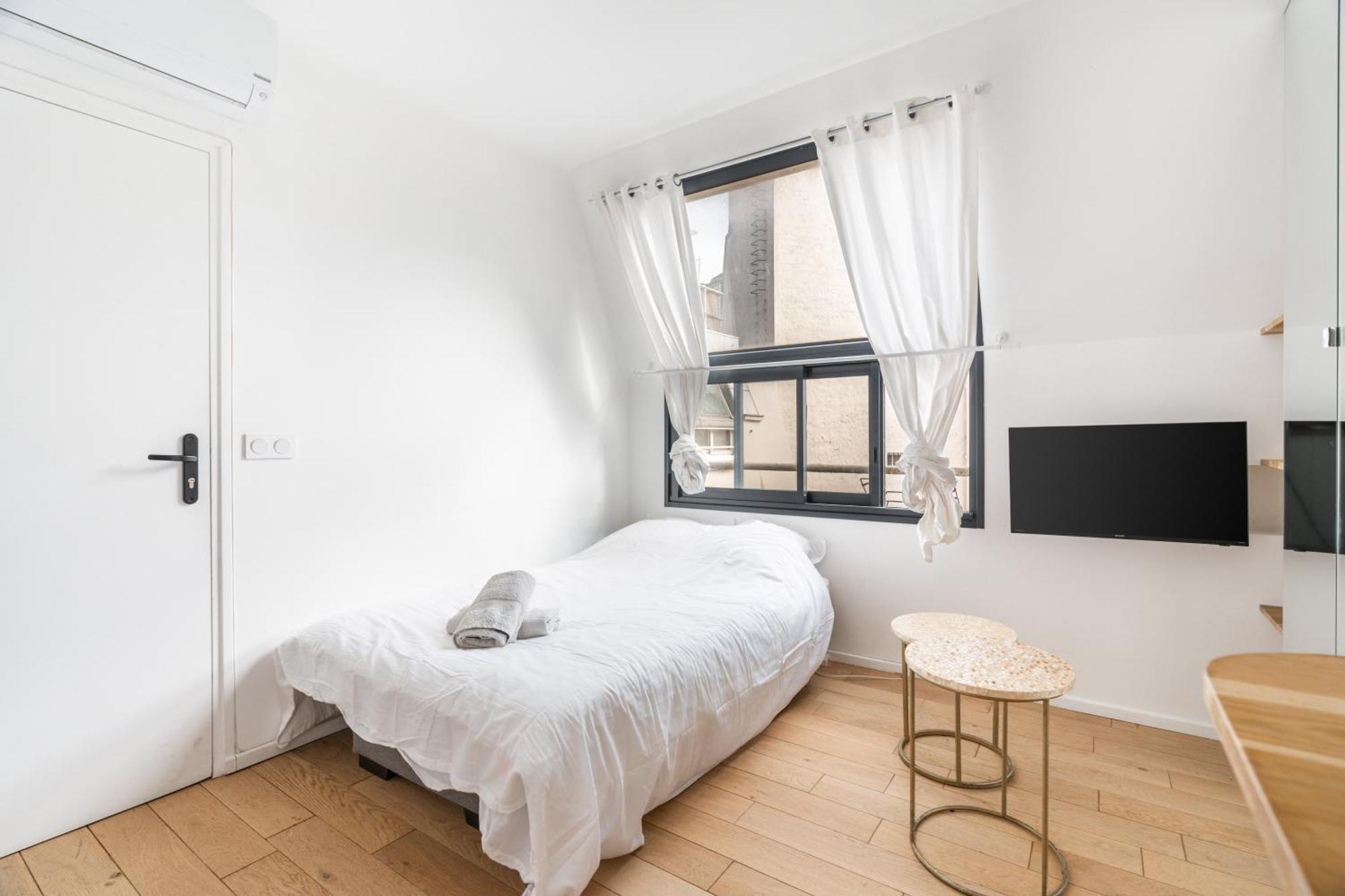 A Cosy Near Trocadero *