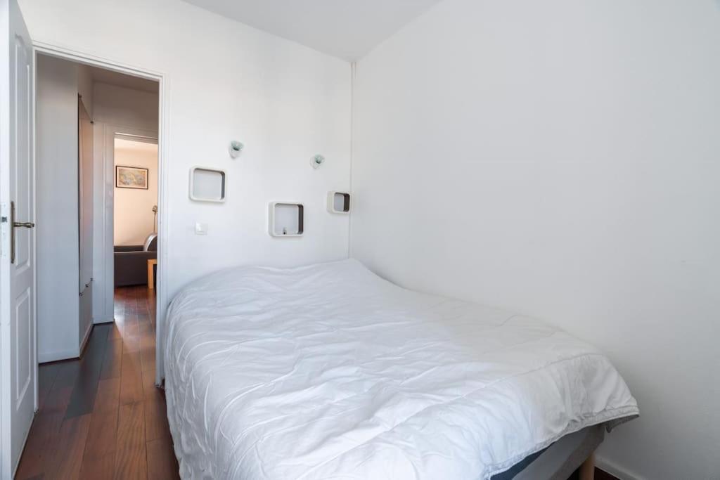 A Cosy 1-bdr In Montparnasse Apartment Paris