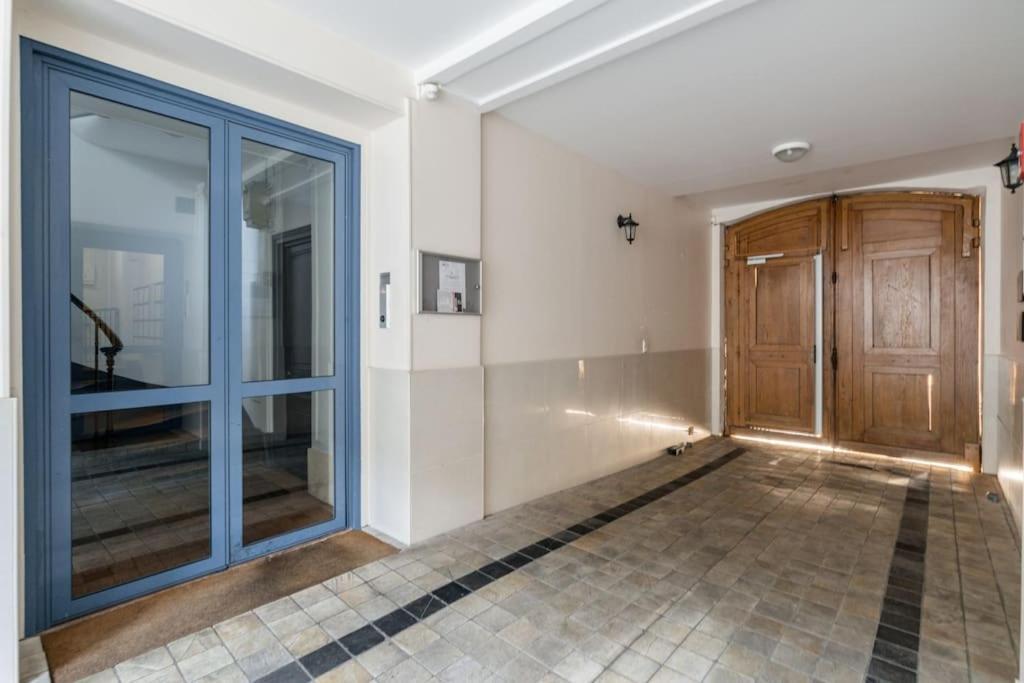 A Cosy 1-bdr In Montparnasse Paris