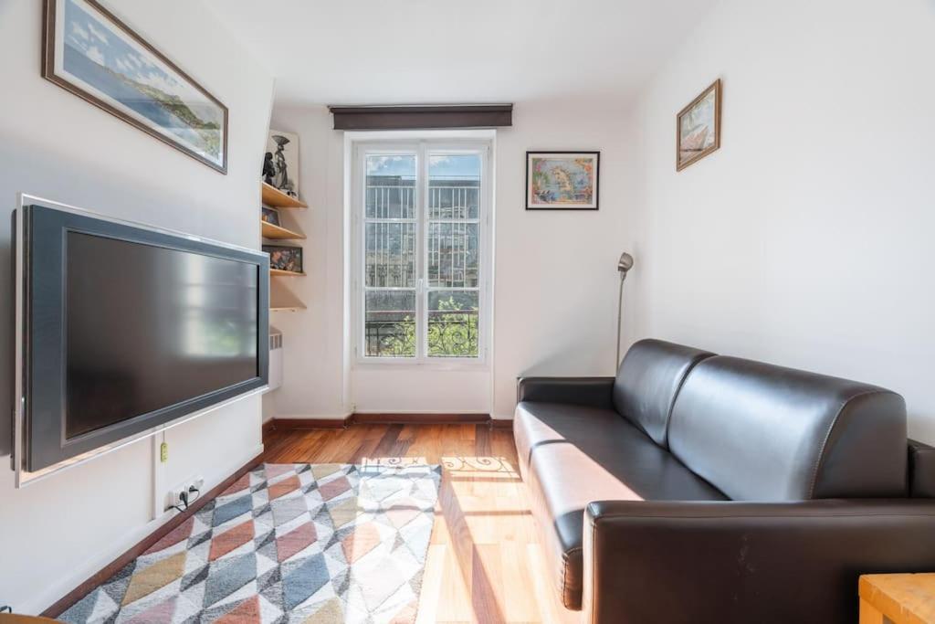 A Cosy 1-bdr In Montparnasse