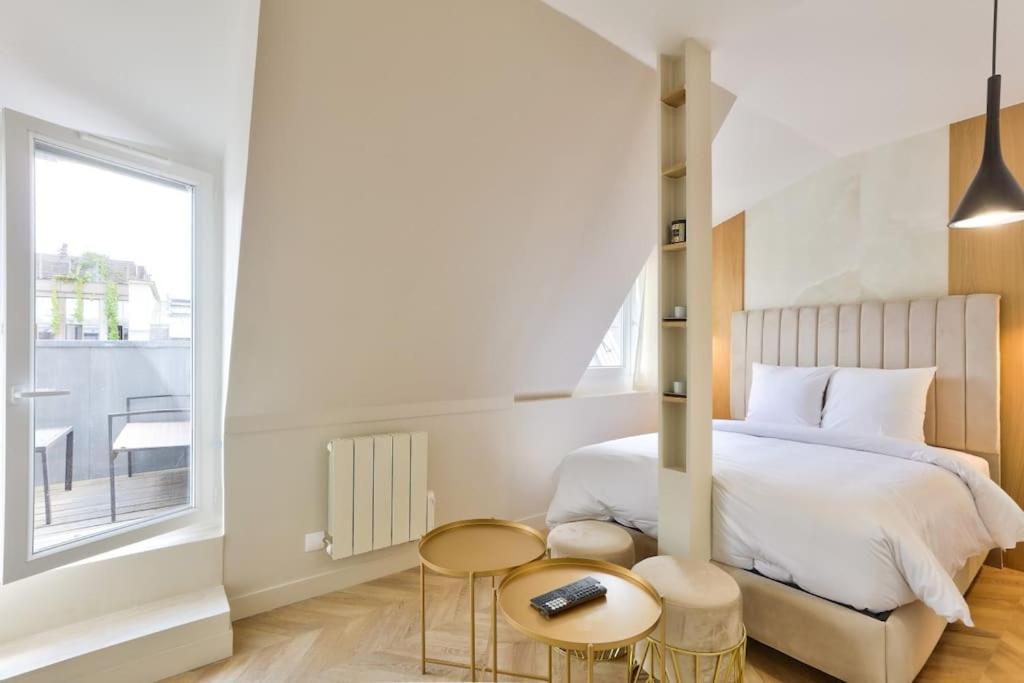 Studio Balcony And View Trocadero Passy Apartment