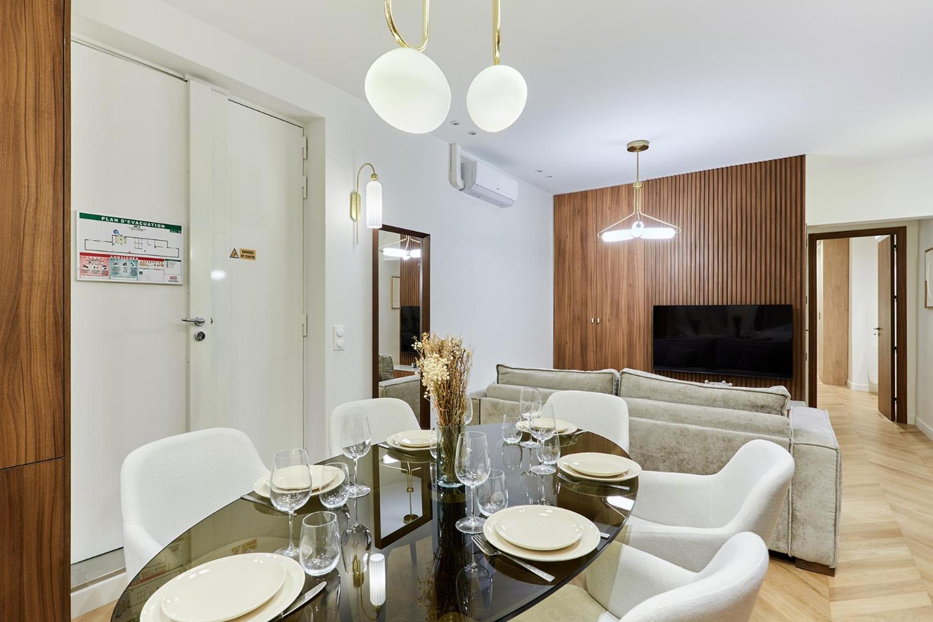 Apartment Superb Center Of By Prestige