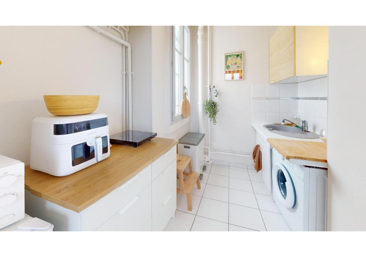 Joivy Charming Studio With Eiffel Tower View Paris