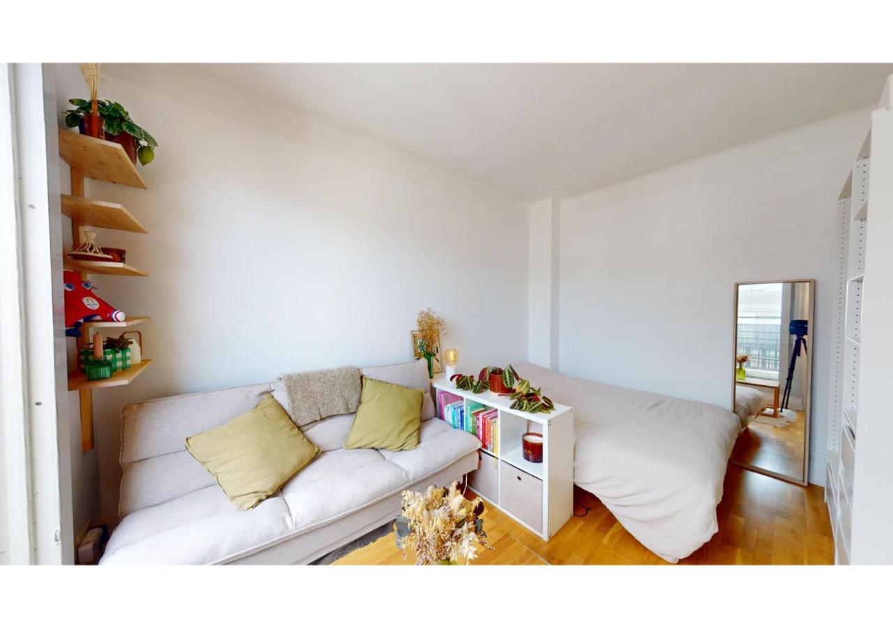 Joivy Charming Studio With Eiffel Tower View * Paris
