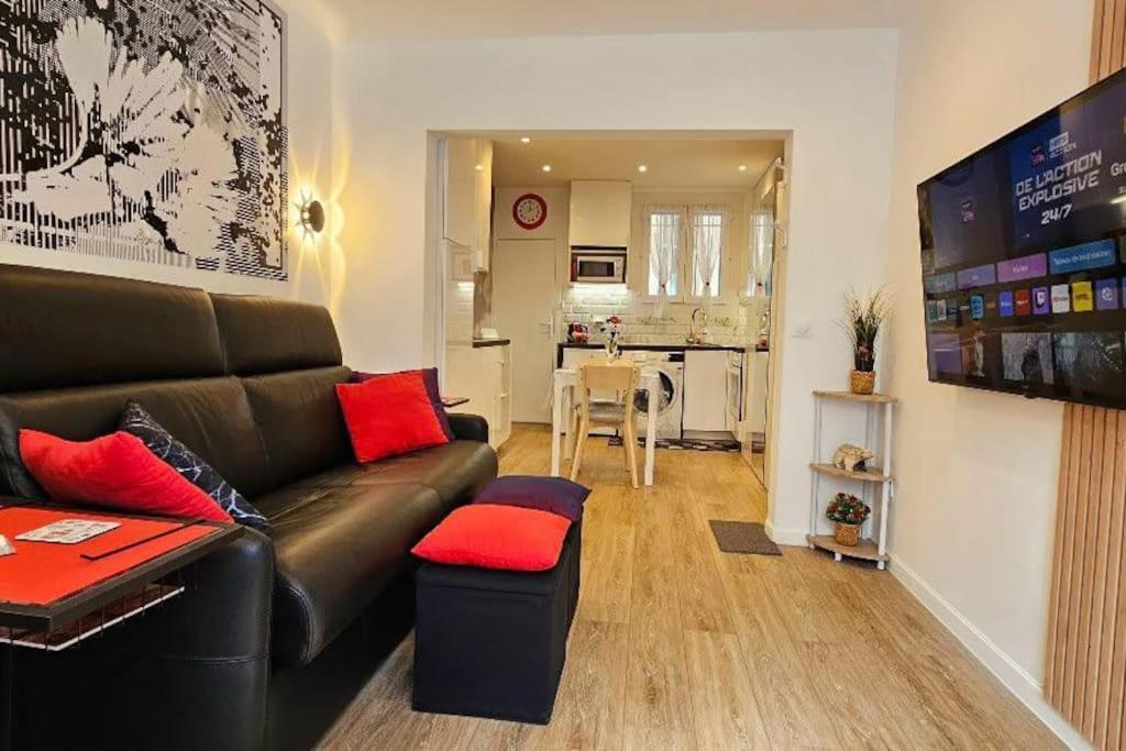 Doorman - Modern & Chic Studio In 17th *