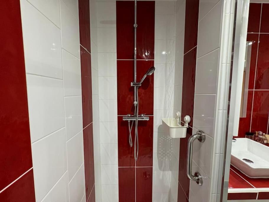 Apartamento Stylish 1br With Peaceful Garden In 18th District *