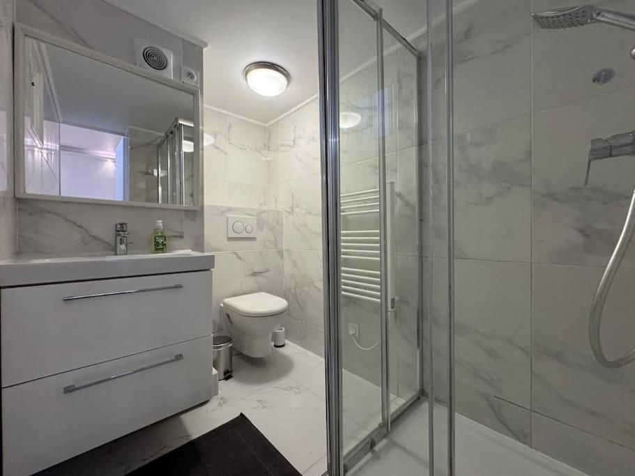 Awesome 2br 5 Min To Arc De Triomphe *