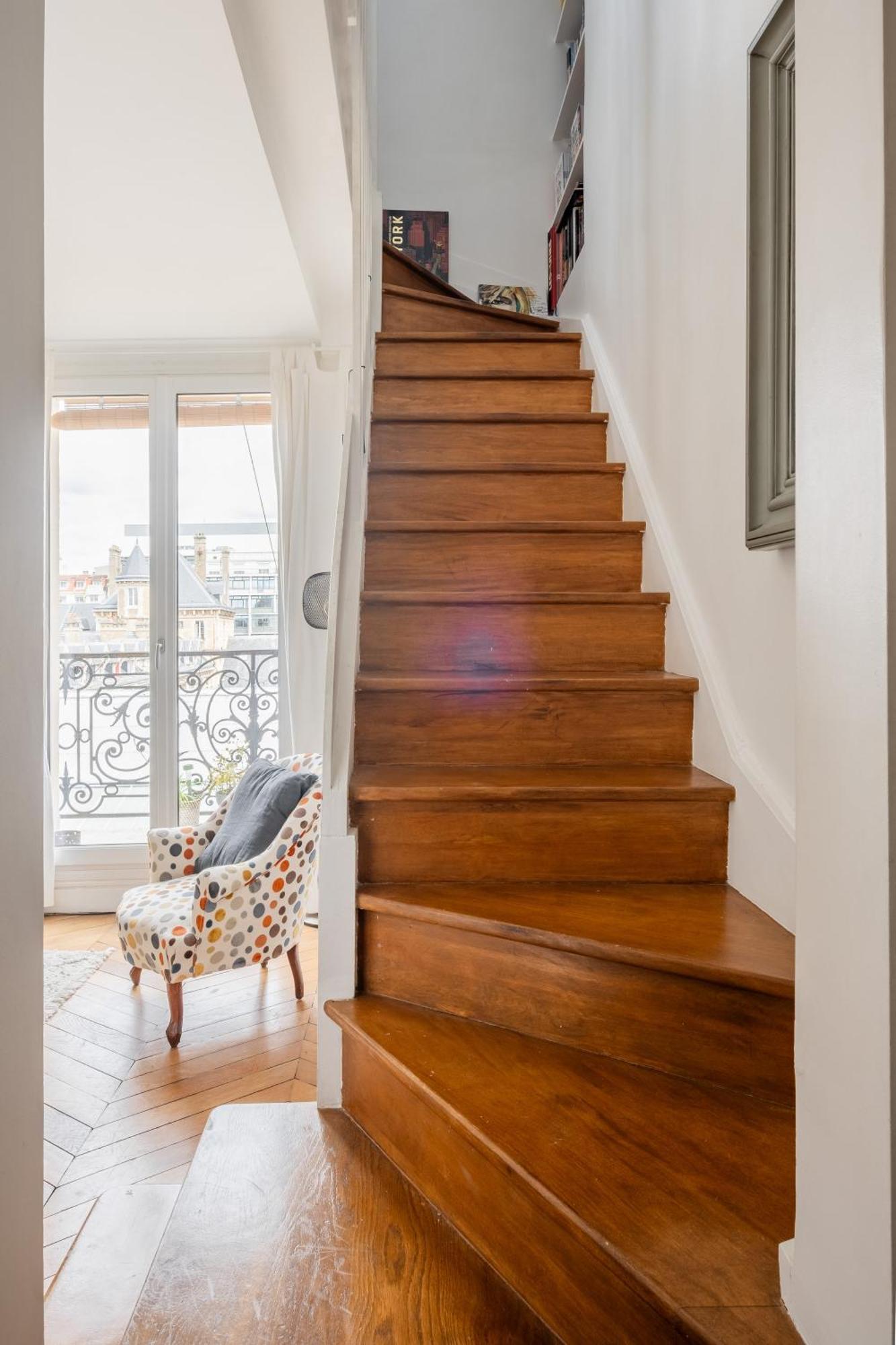 Veeve - Parisian Vistas Apartment Paris